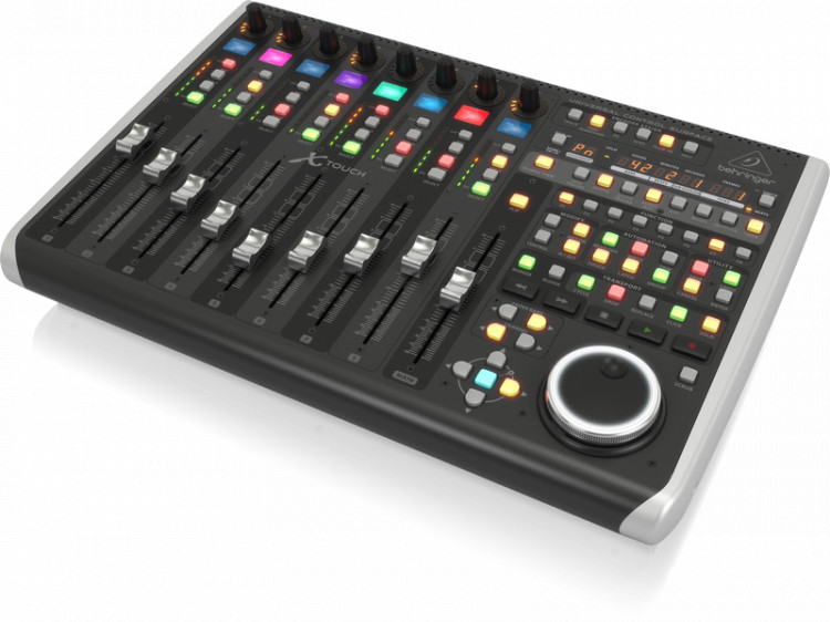 MIDI-контроллер Behringer X-TOUCH - компактный, Ethernet/USB/MIDI