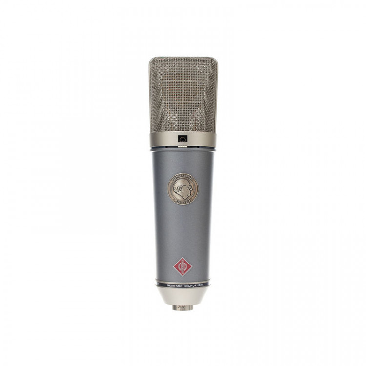 Neumann TLM 67 - бестрансформаторный микрофон с большой диафрагмой