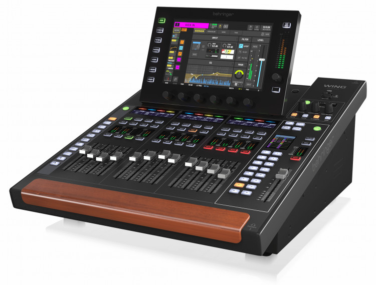 Цифровой микшер Behringer WING COMPACT