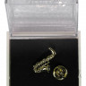 Значок на клипсе- саксофон GEWA Pins Saxophones Pick Boy золотое напыление