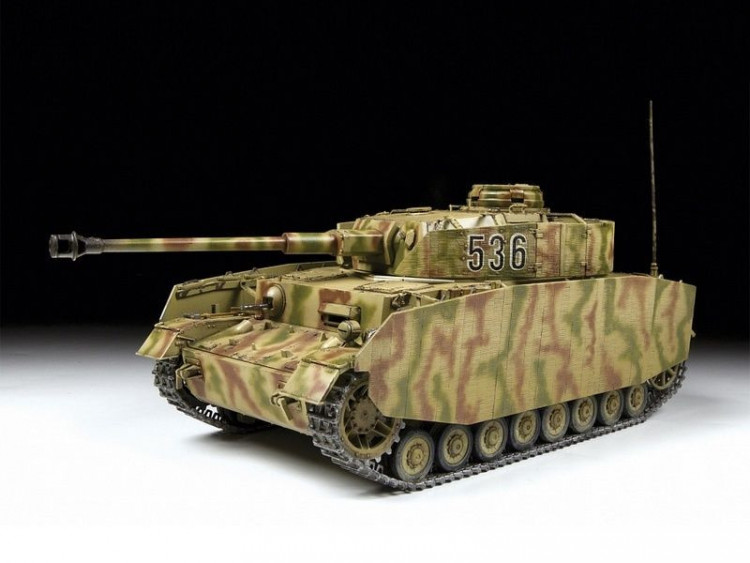 Сборная модель ZVEZDA Немецкий средний танк T-IV (H), 1/35